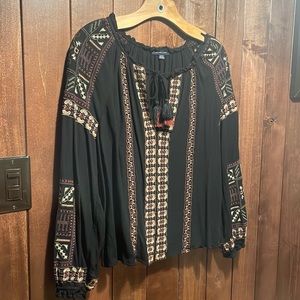AE EMBROIDERED BLOUSE